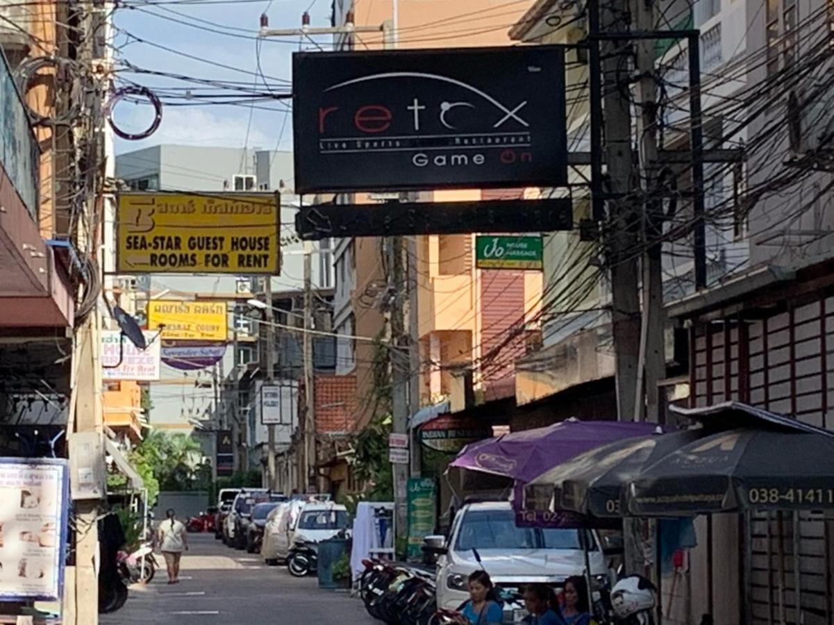 Retox Game On Hotell Pattaya Exteriör bild
