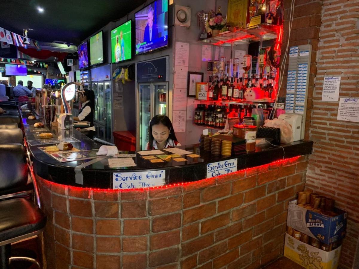 Retox Game On Hotell Pattaya Exteriör bild